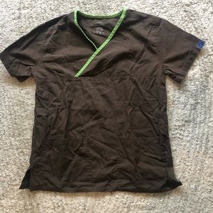 Lydia’s brown scrub top